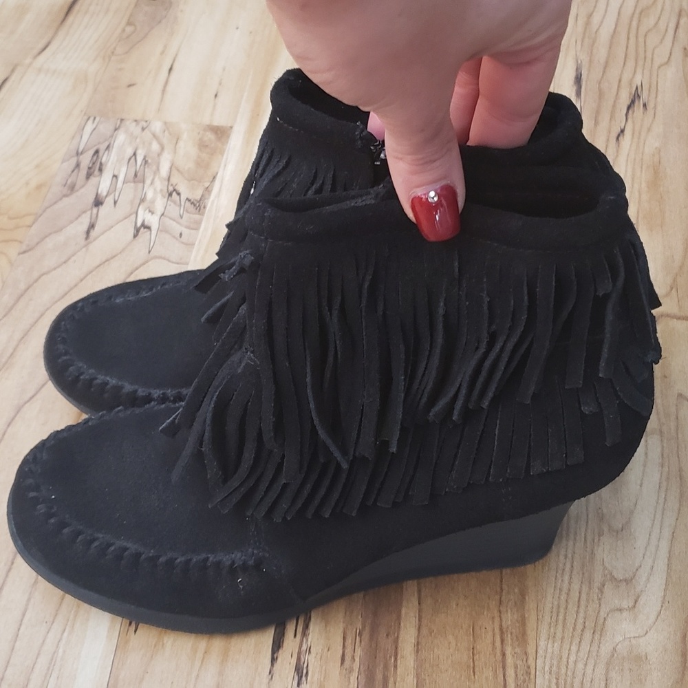 Black Leather Minnetonka Booties w/Zipper Sz W 10